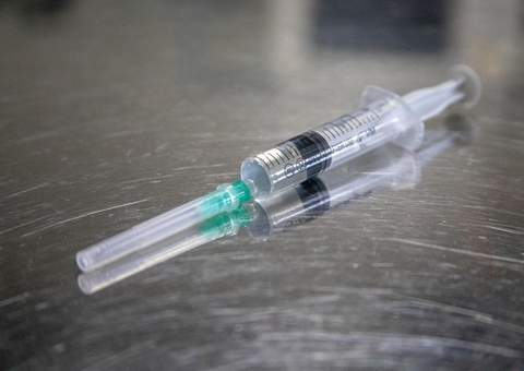 Painel do CDC dos EUA aprova vacina da J&J contra a covid-19