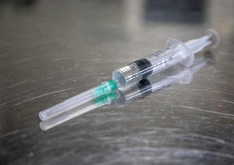 Covid-19: Fiocruz disponibiliza mais quatro milhões de doses de vacina