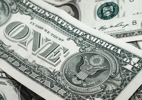 Sinalização de Flávio Bolsonaro para 2026 derruba Ibovespa e eleva dólar a R$ 5,43