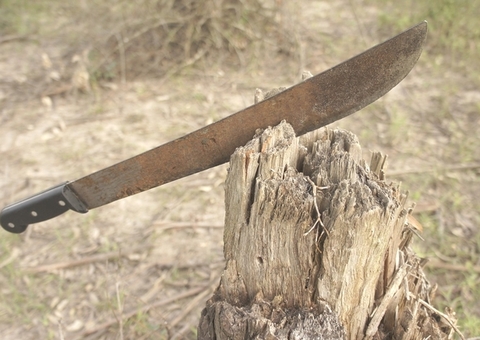 Homem é preso por causar incêndio e ameaçar ex com terçado no Amazonas