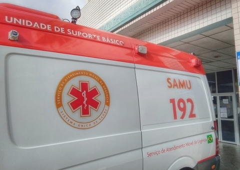 PM é baleado ao reagir a assalto durante compras em mercadinho de Manaus