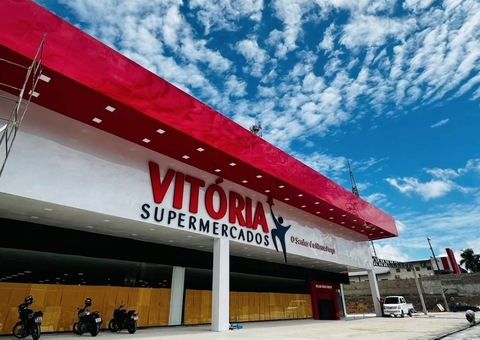 Supermercados estendem horários para compras de fim de ano em Manaus