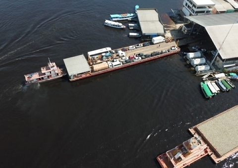 Turista morre em acidente entre balsa e barco no Amazonas 