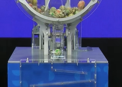 Confira resultados dos concursos 6211 da Quina e 2885 da Lotofácil