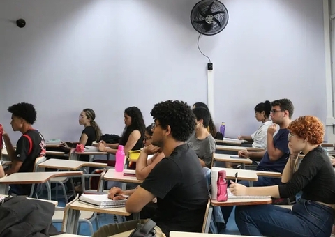 Mais de 59 mil candidatos realizam Enem dos Concursos neste domingo no Amazonas