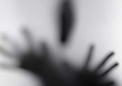 Homem enforca adolescente até fazê-lo desmaiar e o estupra no Amazonas