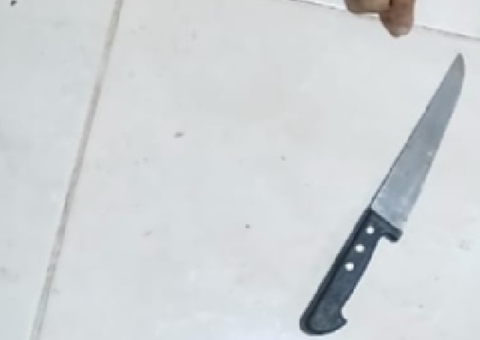 Menina de 4 anos morre após ser esfaqueada pela irmã