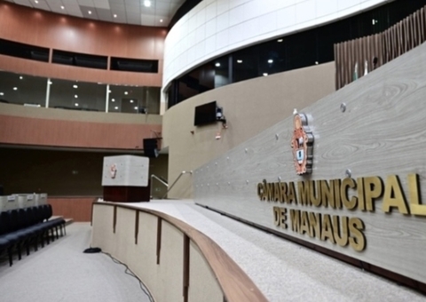 Mesa da CMM apresenta projeto que permite vereadores votarem sem estar no plenário