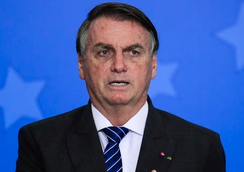Jair Bolsonaro foi abordado por policiais federais quando chegava em casa