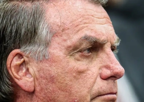 Moraes autoriza Bolsonaro a realizar procedimento médico