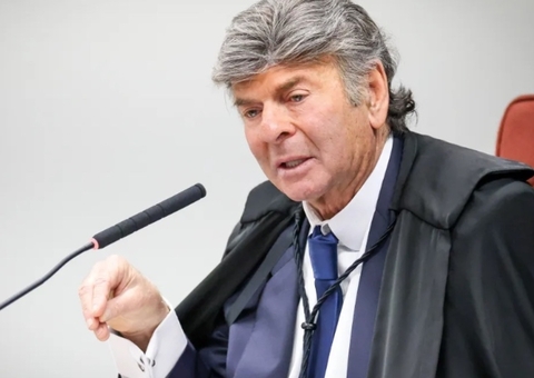 STF encerra sessão após voto de Fux, que durou quase 12 horas