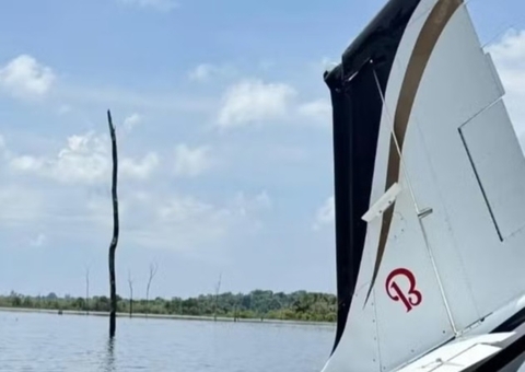 Avião que caiu em represa do Amazonas estava com meia tonelada de maconha
