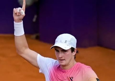 João Fonseca é confirmado em Roland Garros e disputa segundo Grand Slam