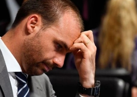 STF forma maioria para tornar Eduardo Bolsonaro réu por atuação nos EUA