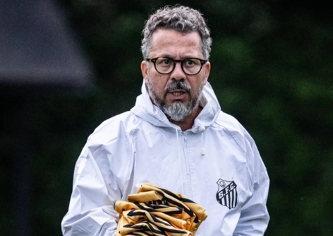 Cleber Xavier é demitido do Santos após goleada para o Vasco