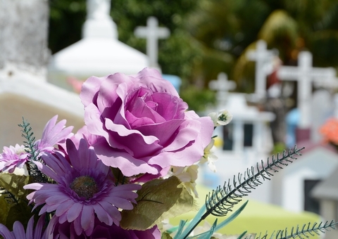 Cemitérios de Manaus terão programação especial para visitantes no Dia das Mães