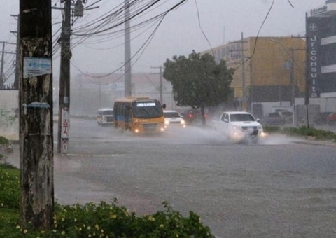 Alerta indica temporais no interior do Amazonas entre domingo e segunda-feira