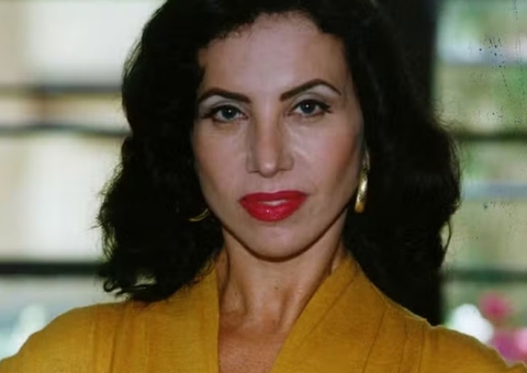 Claudia Alencar está lúcida, informa novo boletim médico