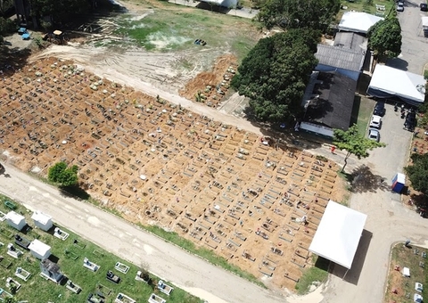 Manaus registra 53 enterros neste sábado