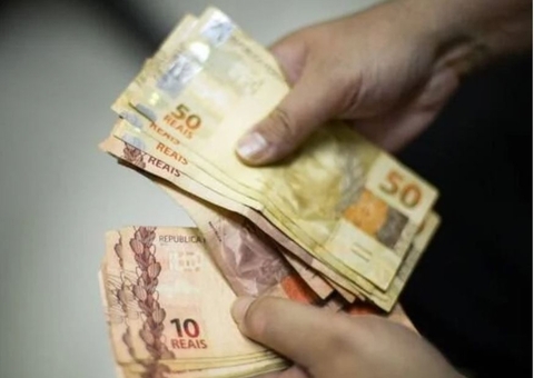 Anúncio de antecipação do 13º salário a servidores do Amazonas em 2024 é falso; entenda