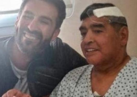 Argentinos marcham por respostas sobre morte de Diego Maradona