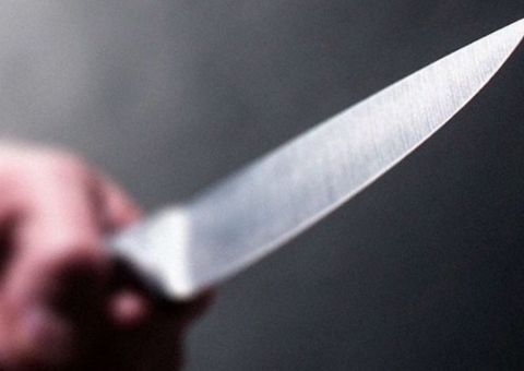 Homem fica insatisfeito com trabalho religioso e tenta matar pai de santo