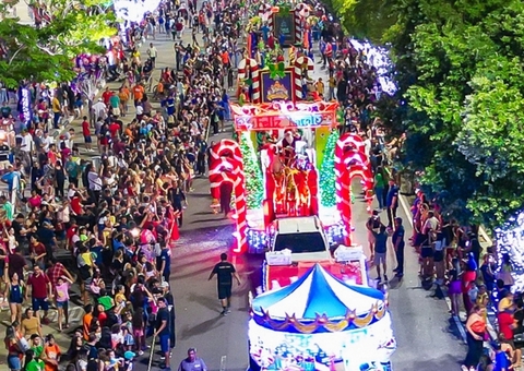 Ponta Negra vira palco de magia com Parada Natalina nesta quinta-feira