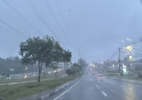 Segunda-feira deve ser de chuva intensa em Manaus, alerta Inmet