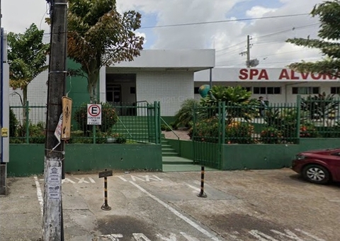 Homem é morto a tiros ao ser chamado na frente de residência em Manaus