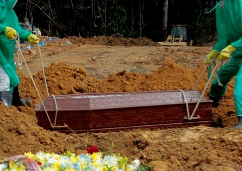 Cemitérios de Manaus registram 46 sepultamentos; duas mortes foram por covid