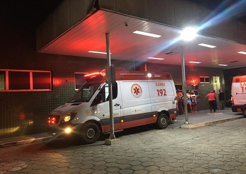 Mototaxista fica ferido em acidente com carro no Novo Aleixo