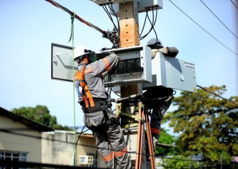 Seis bairros de Manaus ficarão sem energia neste domingo; veja lista