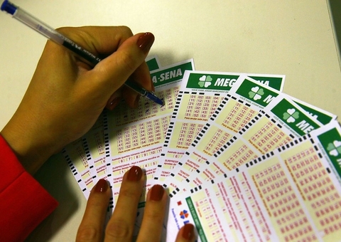 Mega-Sena acumula e prêmio vai a R$ 28 milhões