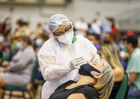 Amazonas registra uma morte e 1.081 novos casos de Covid em 24h