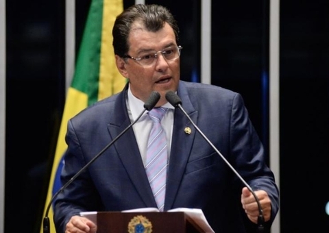Justiça acata pedido de Eduardo Braga e Amazonas Energia suspende novo sistema de medição