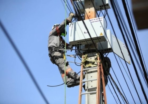 Justiça extingue ação que pedia proibição de novos medidores de energia