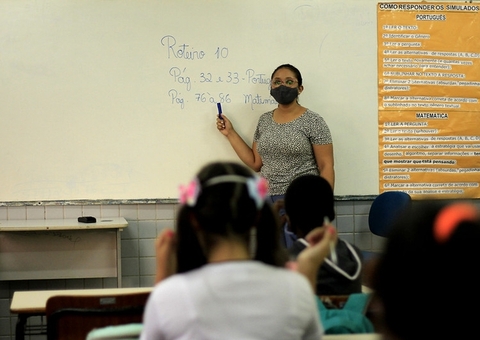 Senado aprova projeto que destina recursos do Fundeb para professores