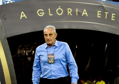 Tite é vaiado por torcedores do Corinthians na Arena antes de jogo contra o Flamengo