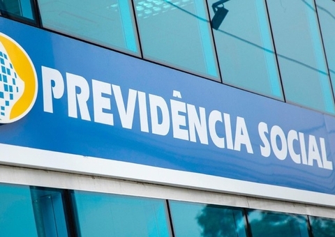 Professora perde benefício do INSS após ser dada como morta pela terceira vez