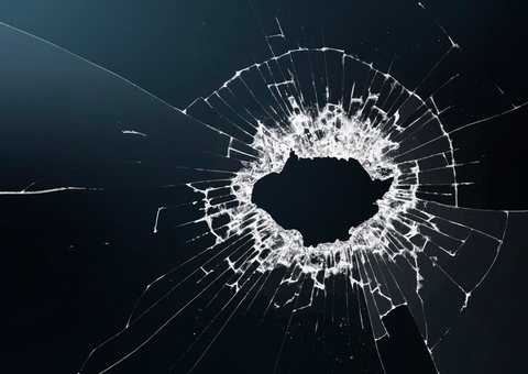 Perseguição termina com assaltante baleado e carro roubado é recuperado em Manaus