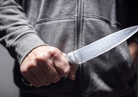 Homem mata ex-companheira a facadas e tira a própria vida no Amazonas