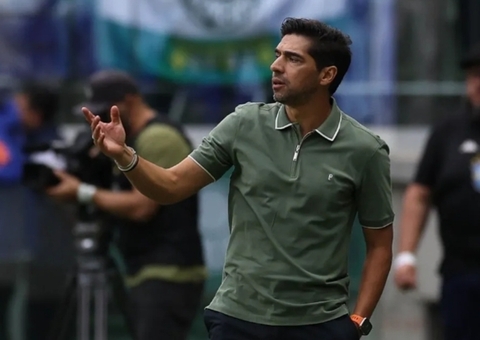 Abel admite que Botafogo foi melhor que Palmeiras e comenta xingamentos
