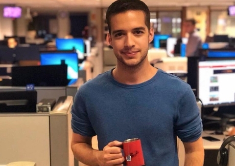 Jornalista da Globo está lúcido e dá os primeiros passos após ser esfaqueado