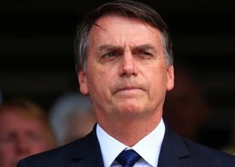 PF aponta que cartões de vacina de Bolsonaro foram falsificados