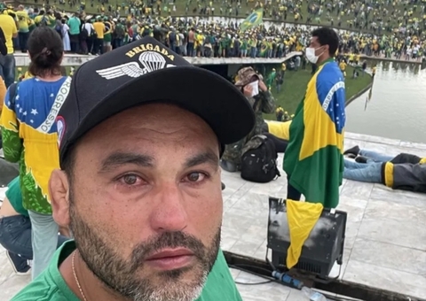 Réu por participar do 8/1, Léo Índio tem prisão decretada após fugir para Argentina