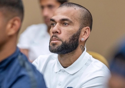 Daniel Alves não paga fiança no prazo e vai passar fim de semana na prisão