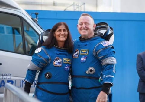 Astronautas "presos no espaço" voltarão com a SpaceX em 2025