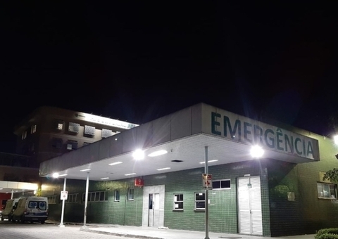 Pedreiro é esfaqueado durante trabalho em Manaus