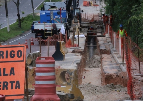 Interdição por obra da Cigás na Autaz Mirim altera rota de 12 linhas de ônibus