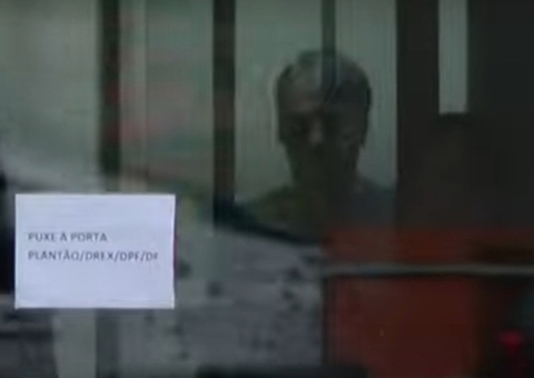 Bolsonaro recebe visita de Michelle enquanto espera aval do STF para cirurgia